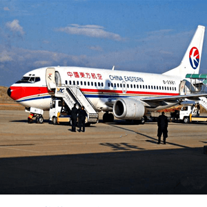 左旗巴彦浩特航空货运航空快运业稳步发展的原因是什么？